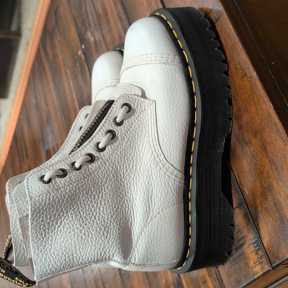 Dr. Martens Sinclair Platform Boot Zipper - Picture 7 of 13